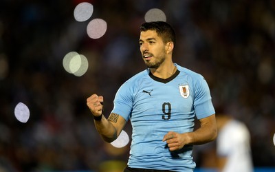 环亚体育动态-乌克兰队踢丢关键点球