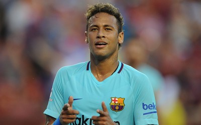 环亚体育动态-佐默当选月最佳门将