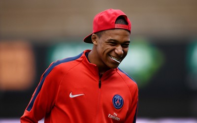 环亚体育动态-佩佩求婚成功